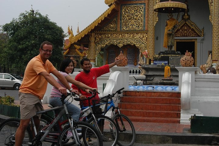 Chiang Mai Temples and Food Bike Tour, photo 3