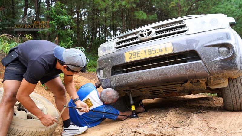 8 Day Off Road Jeep Adventure in Northern Vietnam, photo 3