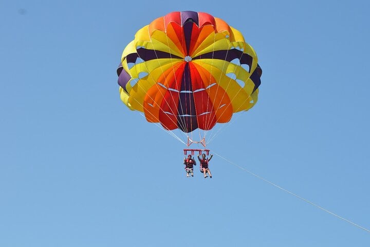 Parasailing over the Red Sea with Transport in Sharm El Sheikh, photo 5