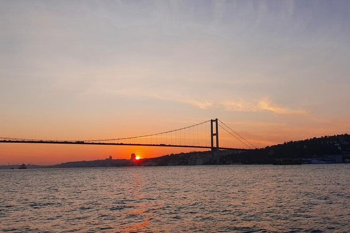 Private Yacht Cruise in Istanbul, photo 5