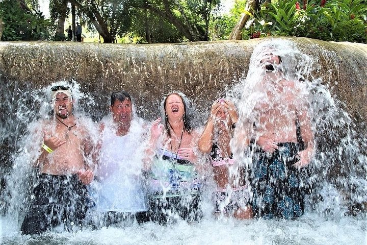 Waterfall Swimming and Dunn’s River Climbing in Montego Bay, Foto 3