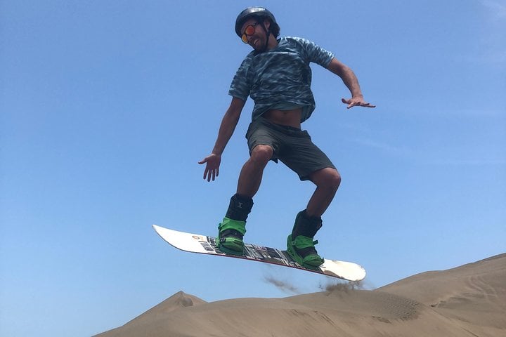 Sandboarding and 4×4 Dunes in Lima, photo 4