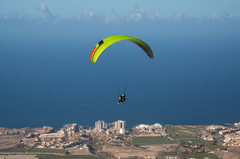 Performance Tandem Paragliding in Costa Adeje, photo 5