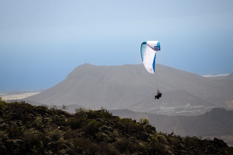 Performance Tandem Paragliding in Costa Adeje, photo 2