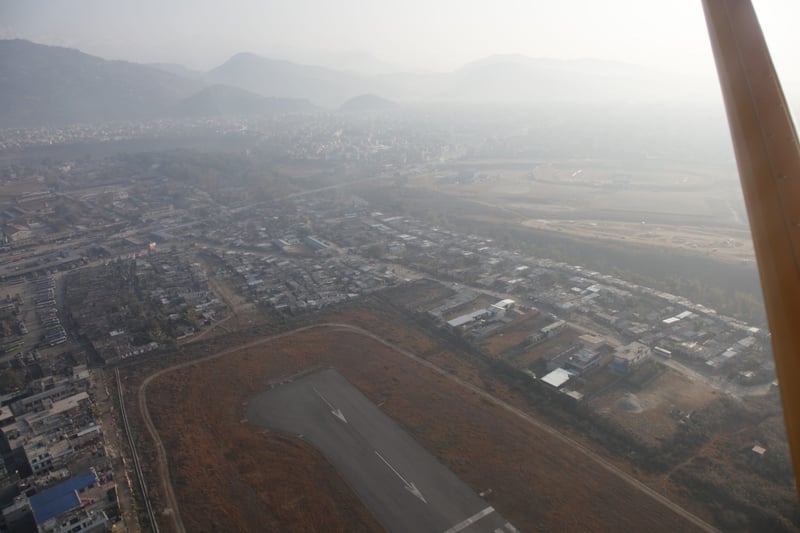 Ultra Light Flight above the Clouds from Pokhara, photo 5