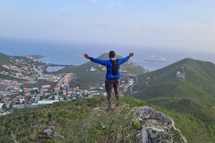 Guided Hiking on Sentry Hill, Sint Maarten, photo 2