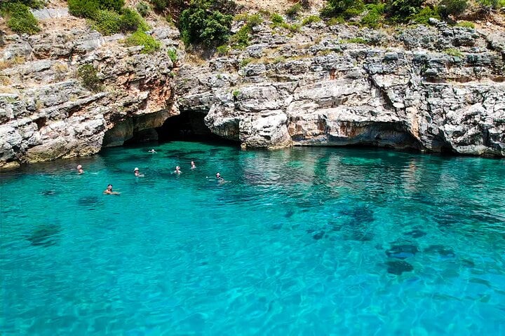 Dafina Bay & Haxhi Ali Cave Boat Tour in Vlorë, photo 5