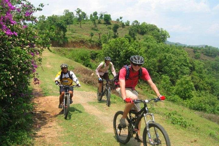 Mountain Biking near Kathmandu, photo 3