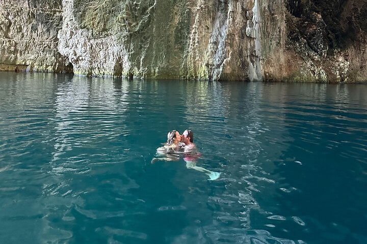Haxhi Ali Cave & Karaburun Private Boat Tour in Vlorë, photo 3