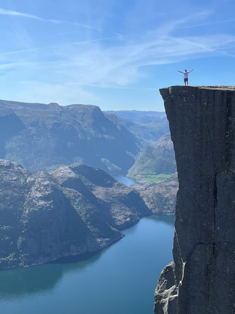 Preikestolen and Kjerag Overnight Adventure in Lysefjord, photo 2