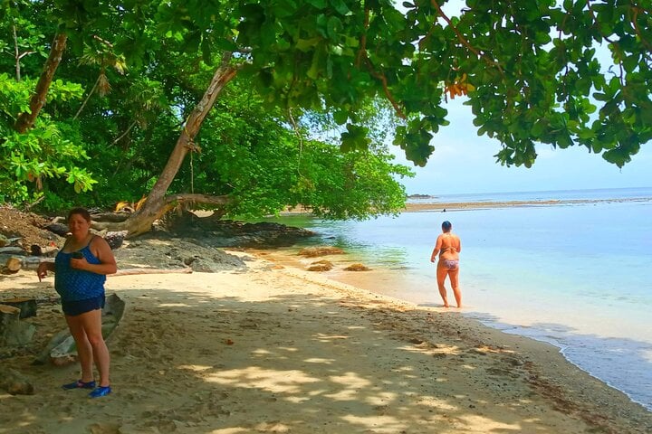 Venas Azules Beach Swim Day in Portobelo, photo 4