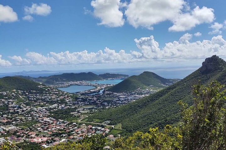 Guided Hiking on Sentry Hill, Sint Maarten, photo 5