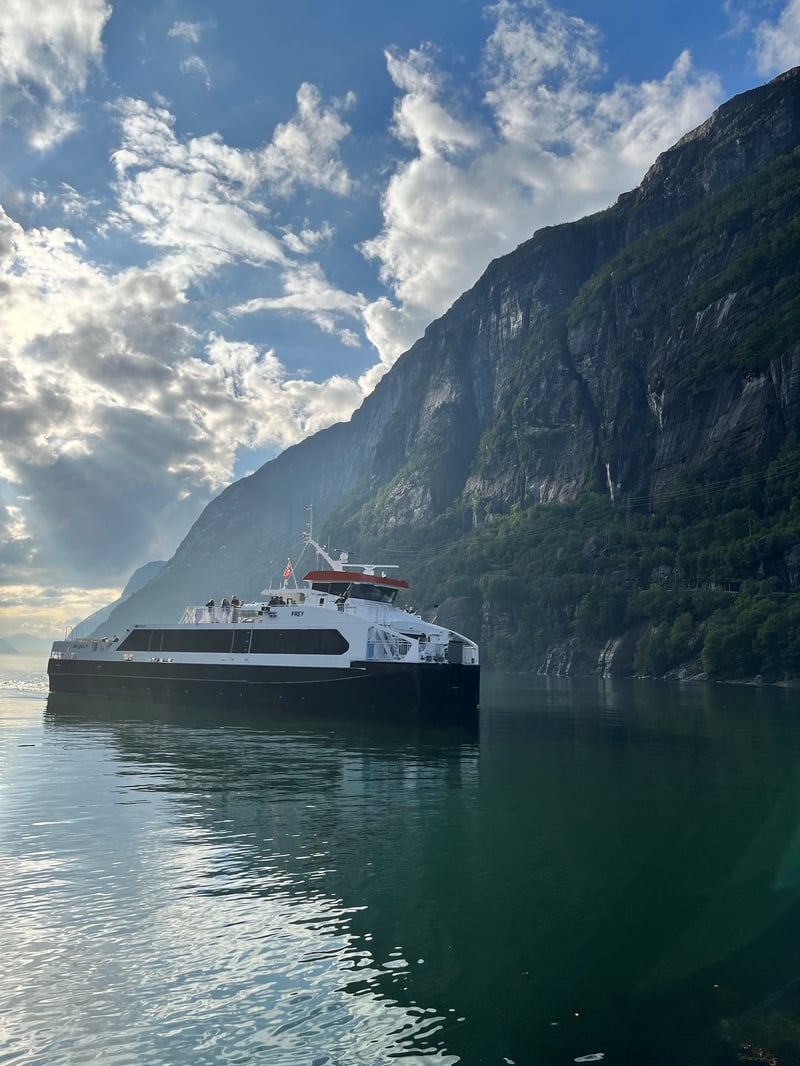 Preikestolen and Kjerag Overnight Adventure in Lysefjord, photo 3