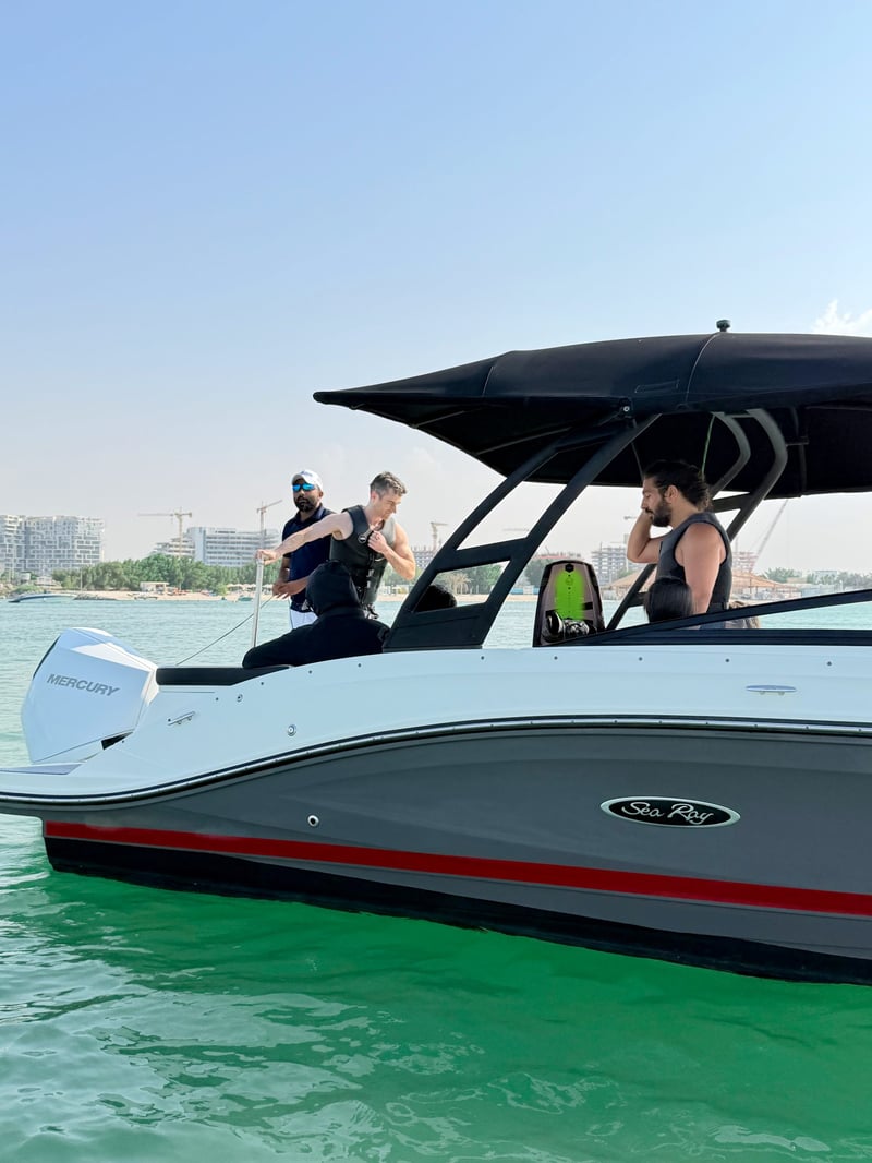 Tubing and Wakeboarding near Yas Island, Abu Dhabi, foto 5