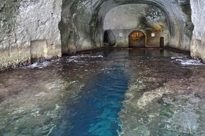 Ponza Island Boat Tour, photo 2