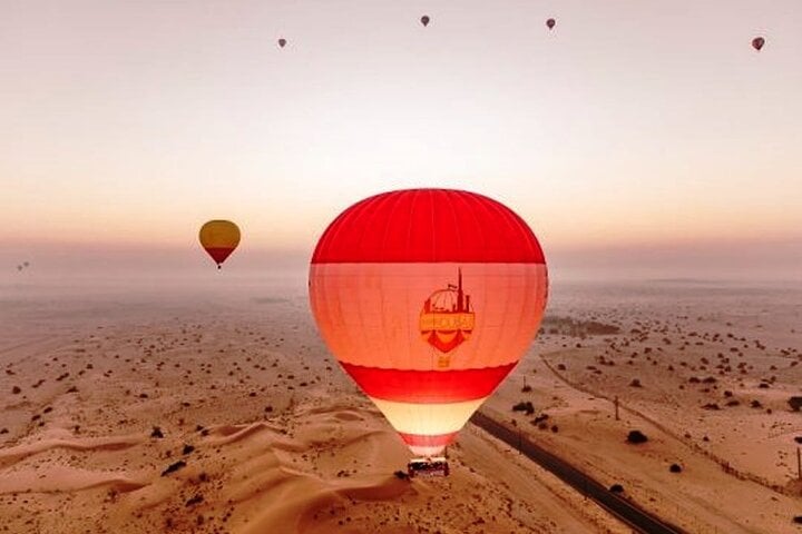 Morning Hot-Air Balloon Ride in Dubai, photo 2