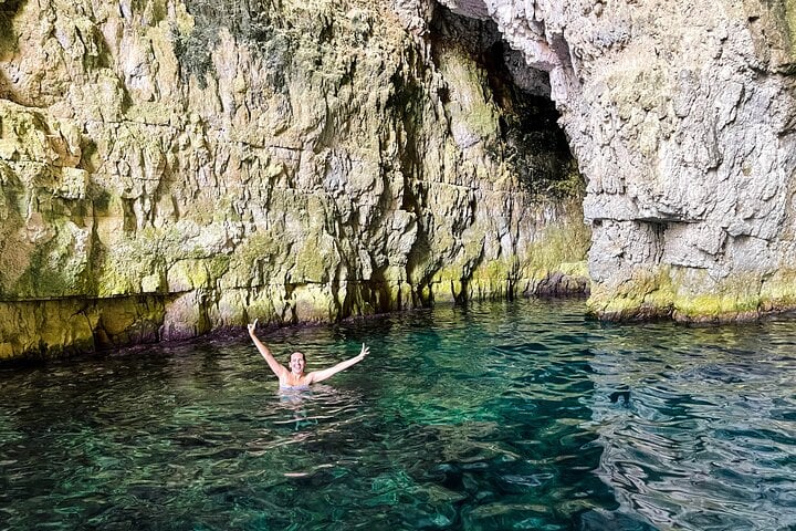 Haxhi Ali Cave & Karaburun Private Boat Tour in Vlorë, photo 4