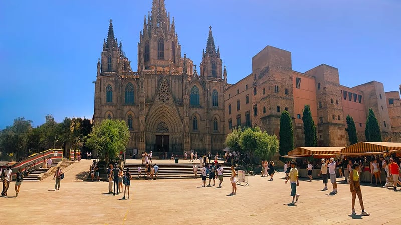 Gothic Quarter and Coast Bike Tour in Barcelona, photo 2