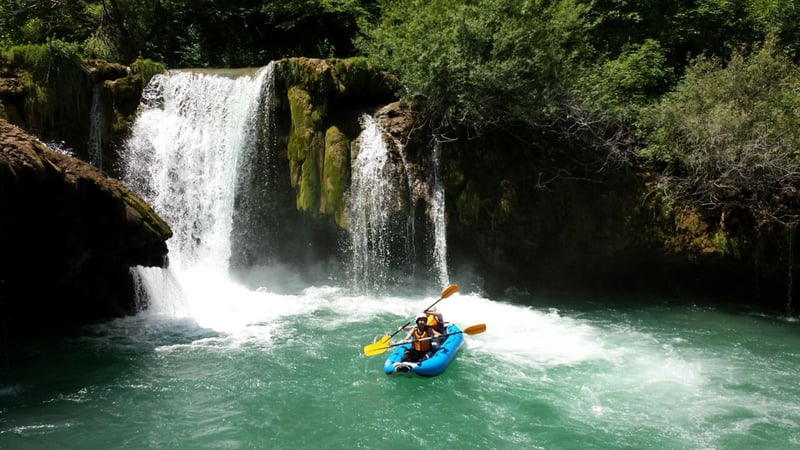 Kayak en el cañón de Mrežnica, foto 3
