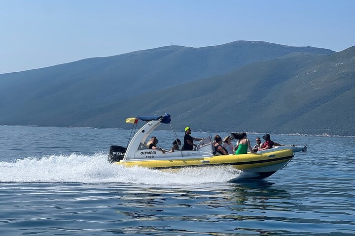 Dafina Bay & Haxhi Ali Cave Boat Tour in Vlorë, photo 4