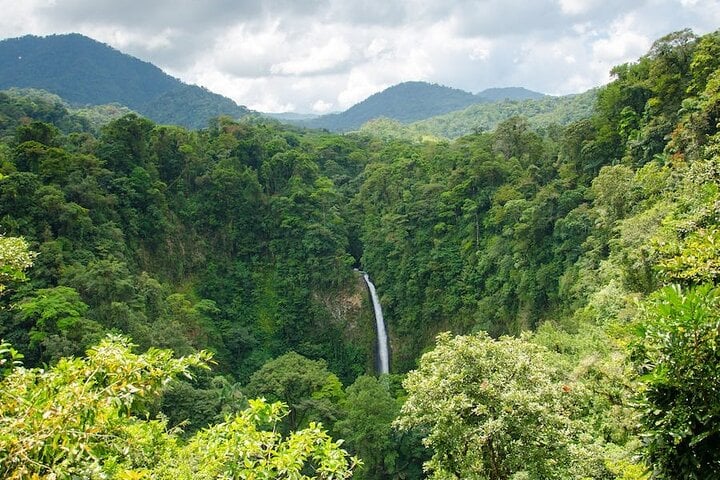 Fortuna Waterfall, Arenal Volcano and Mistico Bridges Combo in La Fortuna, photo 2