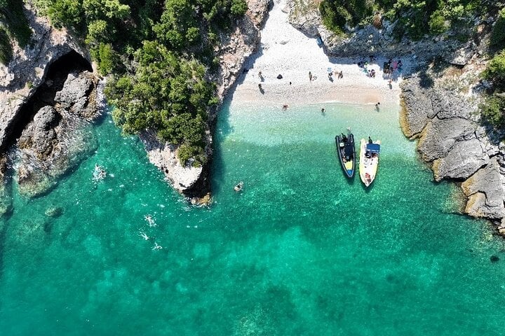 Haxhi Ali Cave Speedboat Tour in Vlorë, photo 3
