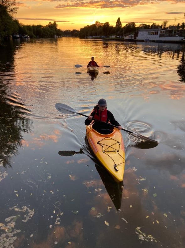 90-Minute 1-1 Kayak Lesson – River Thames, Surrey gallery 9