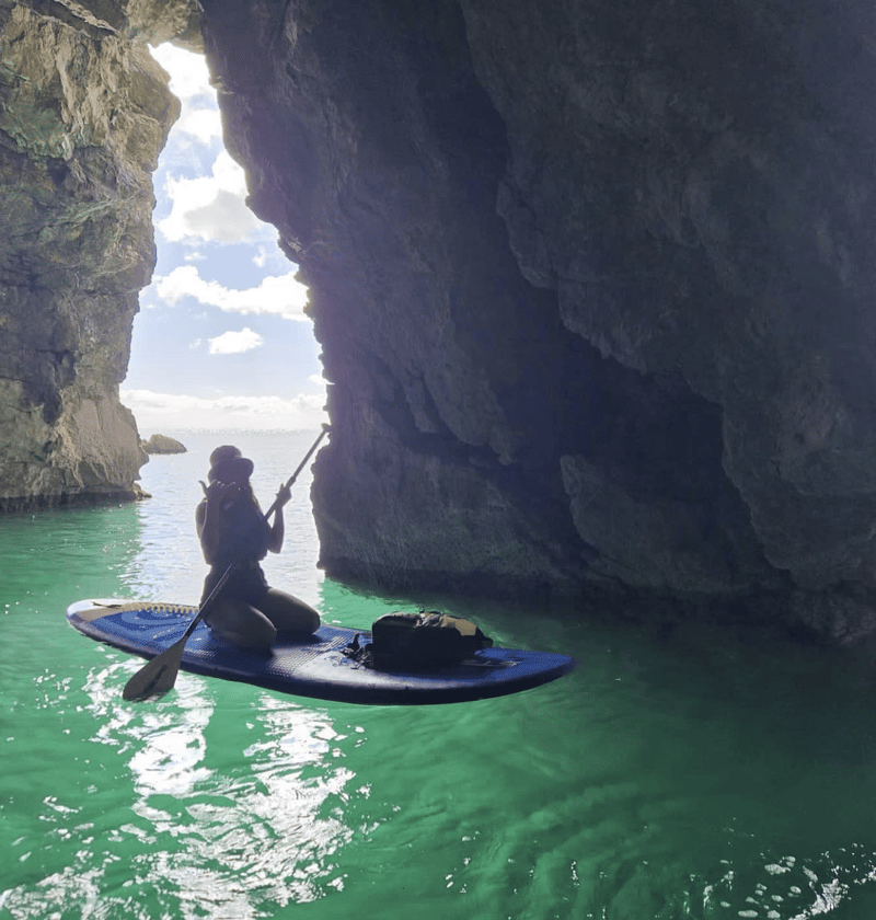 Paddleboarding Tour from Stackpole to Barafundle Bay in Pembrokeshire, photo 3