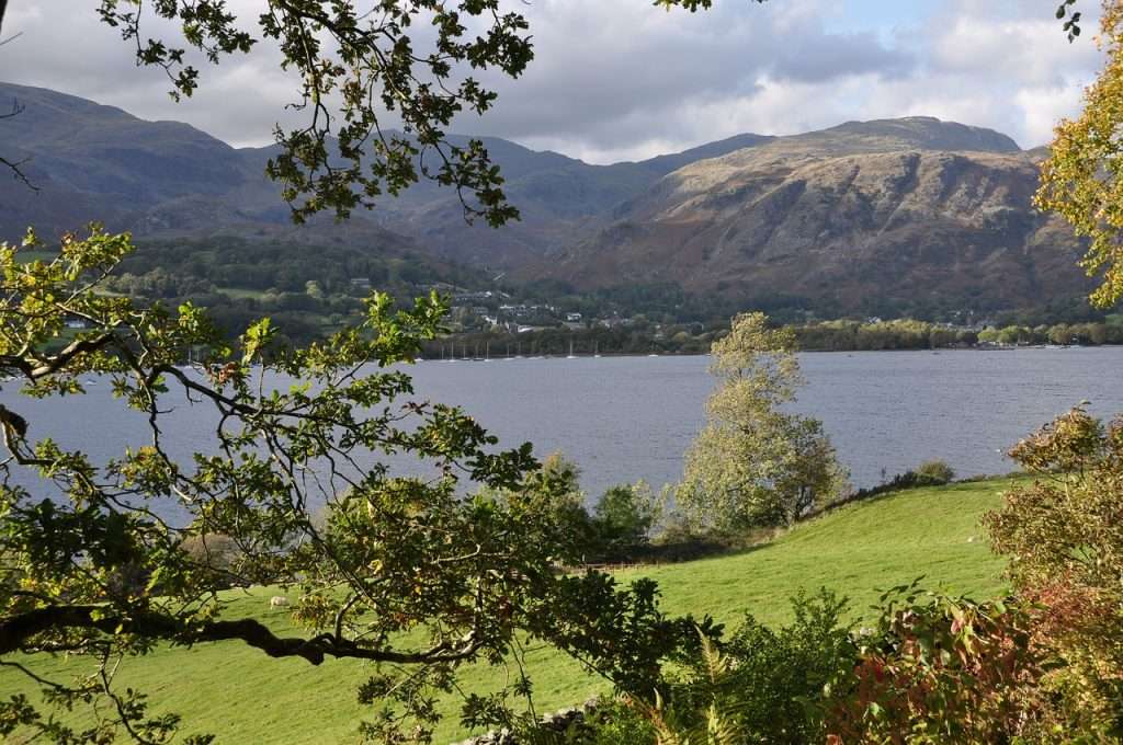 Coniston Paddleboarding