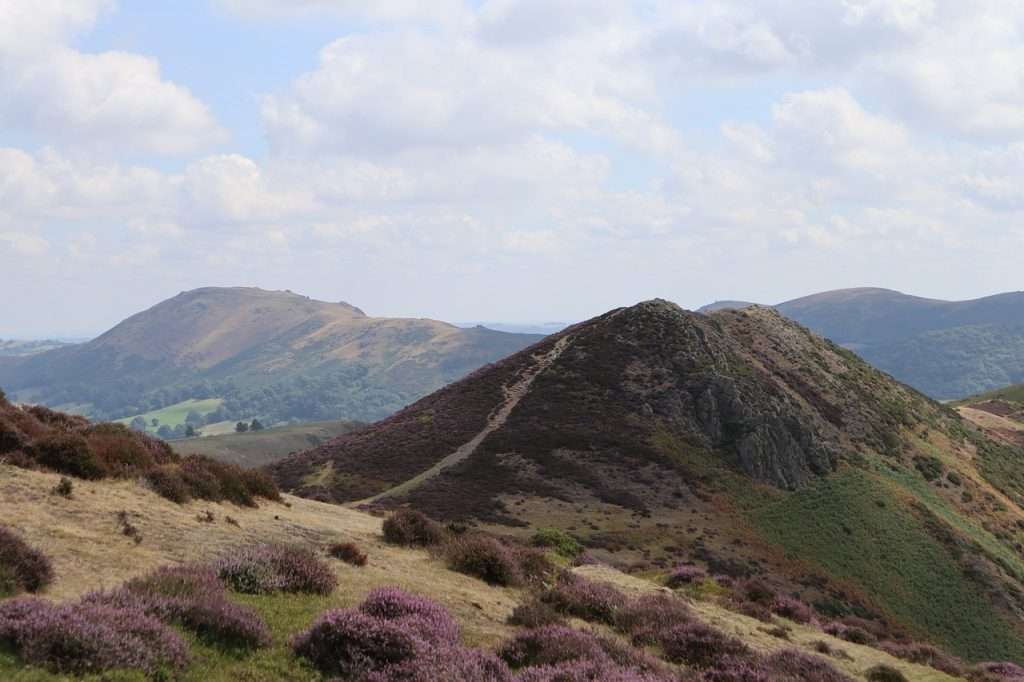 paragliding in shropshire