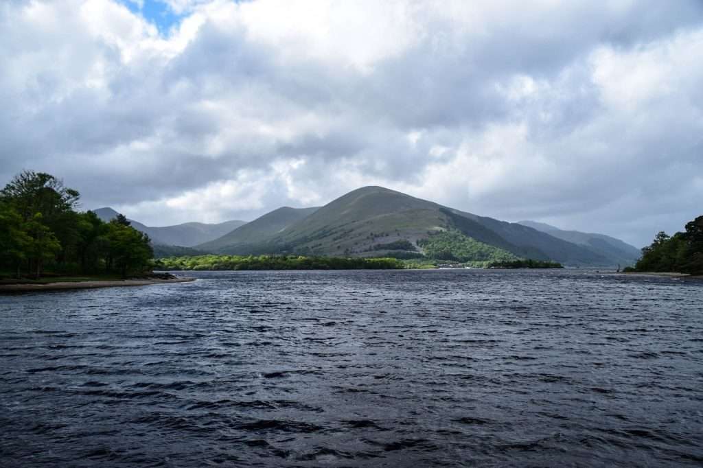 Kayaking Loch Lomond