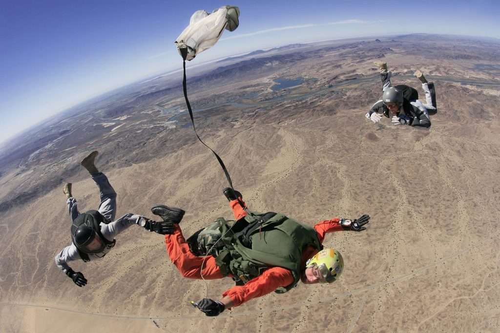 accelerated freefall course skydiving