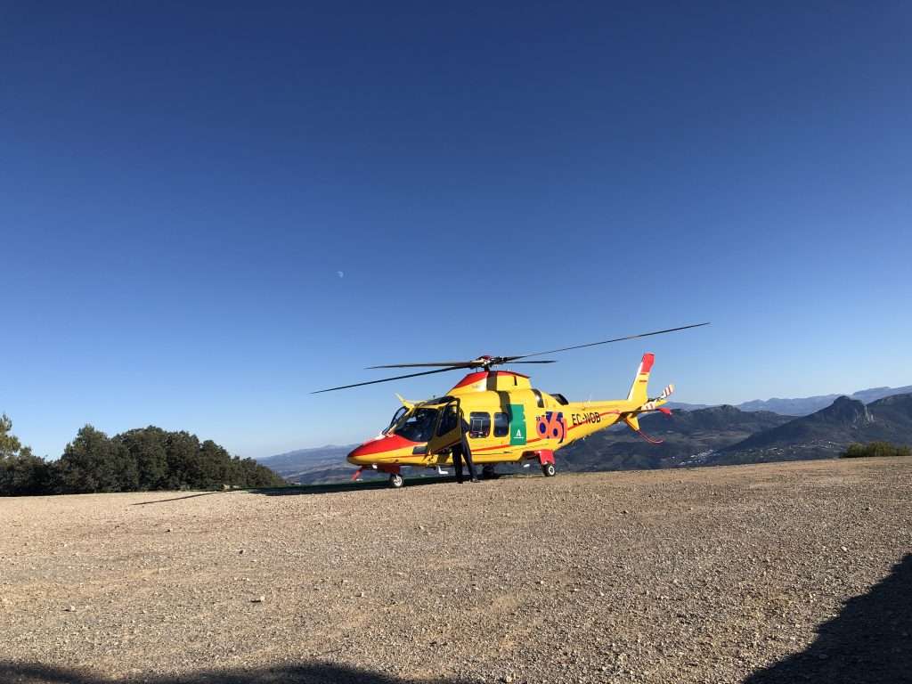 Air ambulance attends a paragliding accident in algodonales