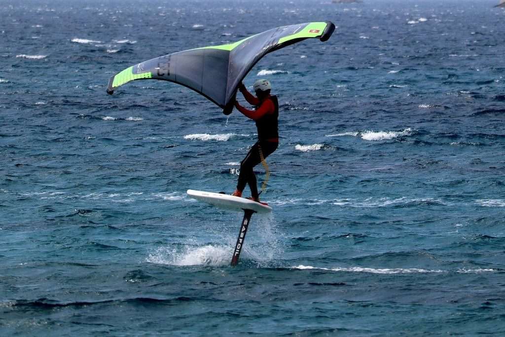 Hydrafoils are entering water sports with wingfoiling and pumpfoiling