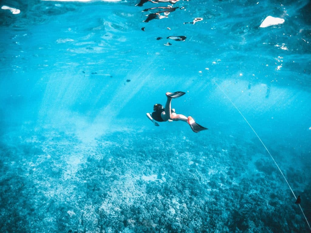 Snorkelling with a dive lung