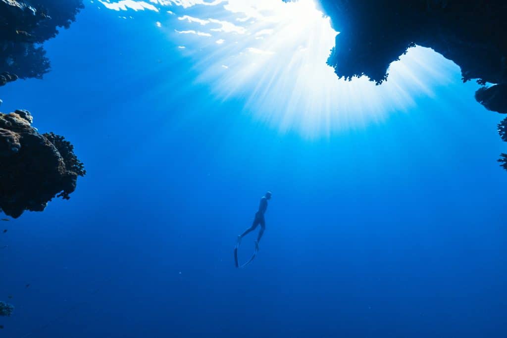 10 Best Apps for Adventure Sports Enthusiasts - adventuro