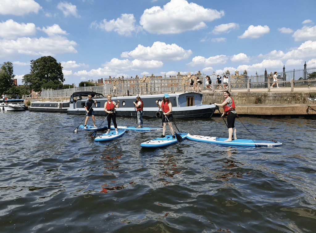 SUP Adventure Tour in Thames Ditton - adventuro