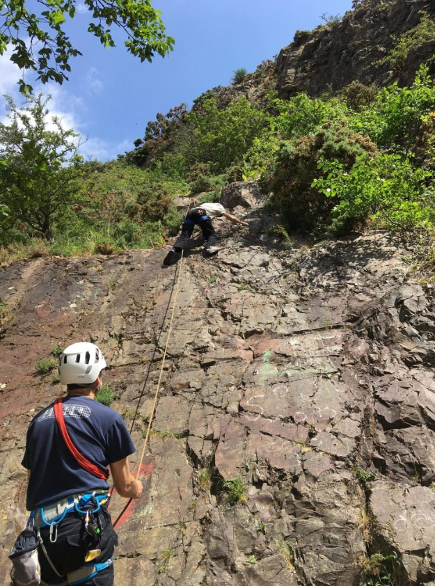 Indoor to Outdoor Climbing Session in Edinburgh, East Lothian, or Fife, photo 4