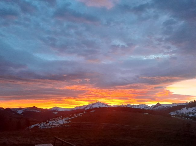 6-Day Pyrenees Winter Trail Snowshoe Trek in France, photo 2