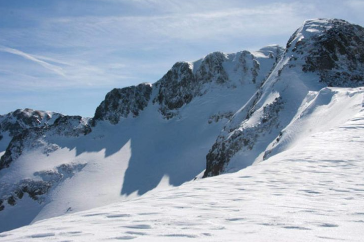 6-Day Pyrenees Winter Trail Snowshoe Trek in France, photo 3