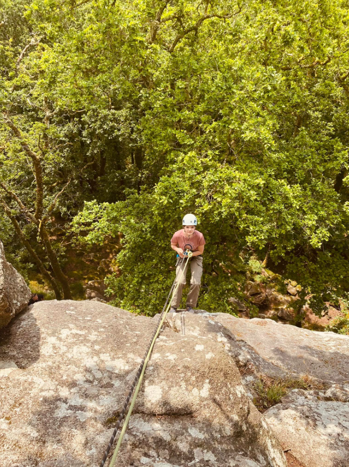Guided Abseiling Session in Dartmoor, photo 5