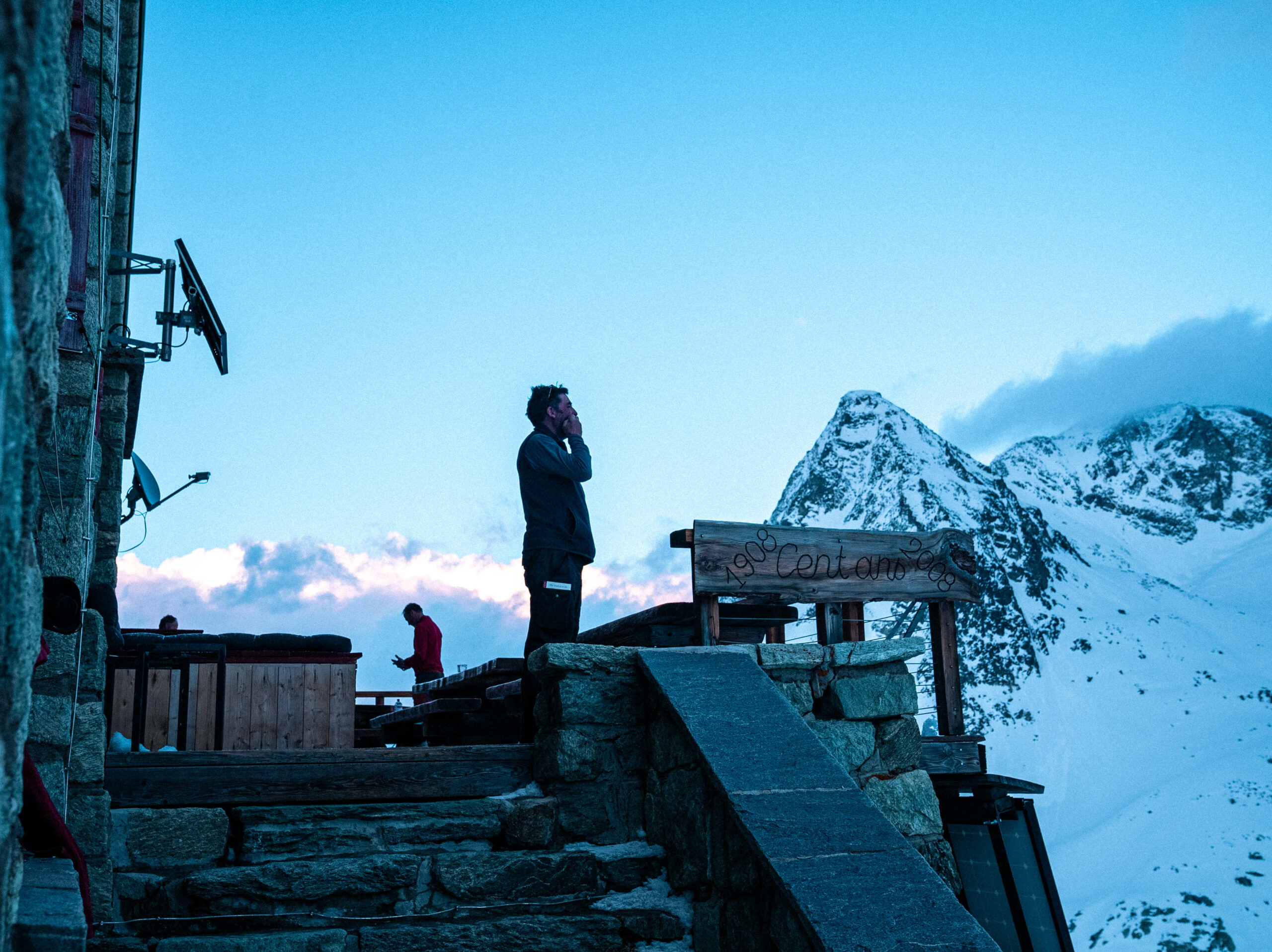 Intro to Multi-Day Hut-to-Hut Ski Touring in Chamonix, photo 4