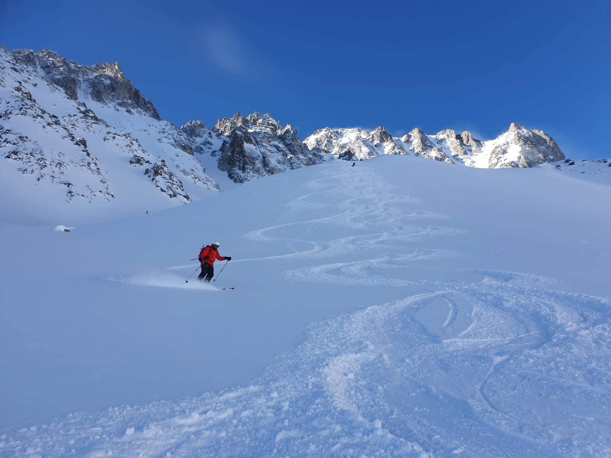 Off-Piste Skiing Intro in Chamonix gallery 4