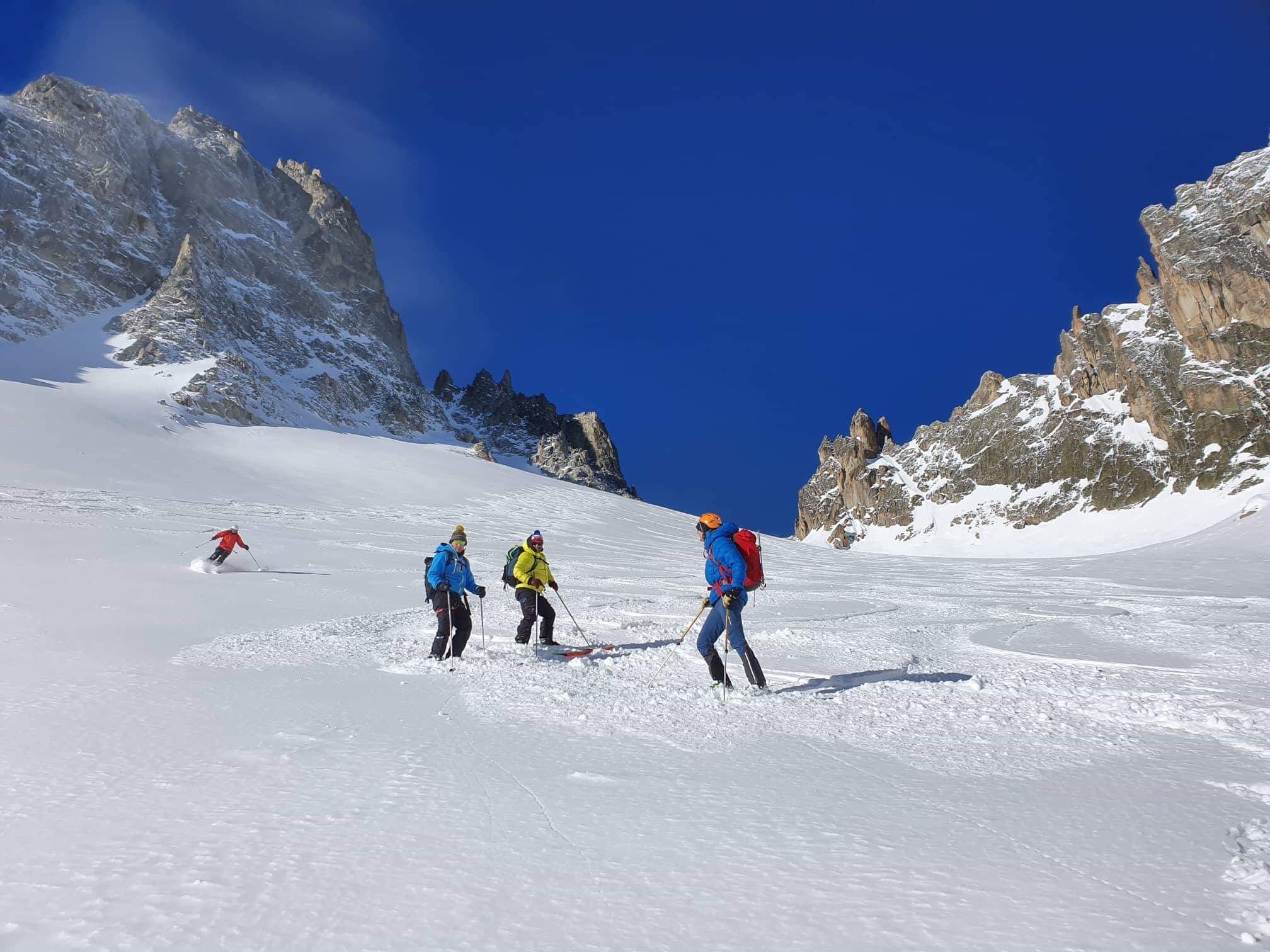 Off-Piste Skiing Intro in Chamonix gallery 5
