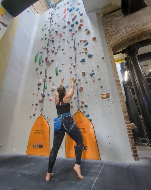1:1 Improver Climbing Sessions in London gallery 4