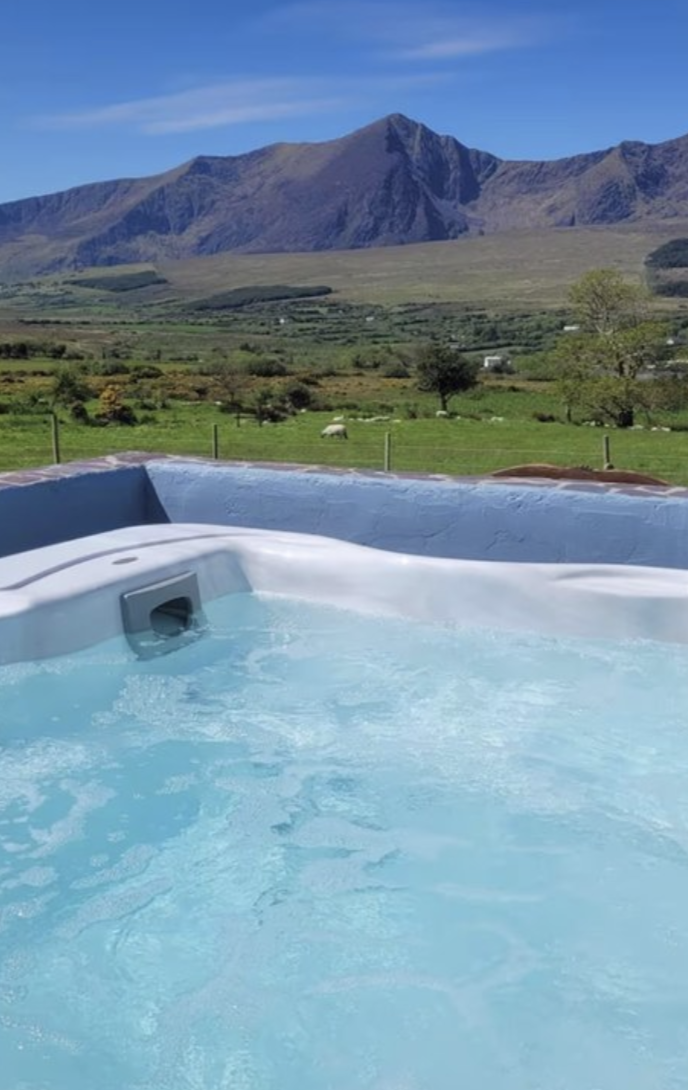 Surfing the Irish Magic – 6-Night Surf Camp in Ireland gallery 4