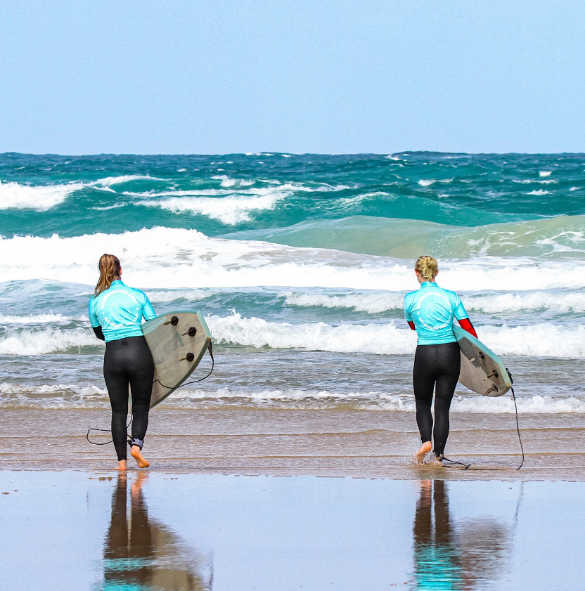 Beginner Surf Lesson on Fistral Beach, Newquay, photo 5