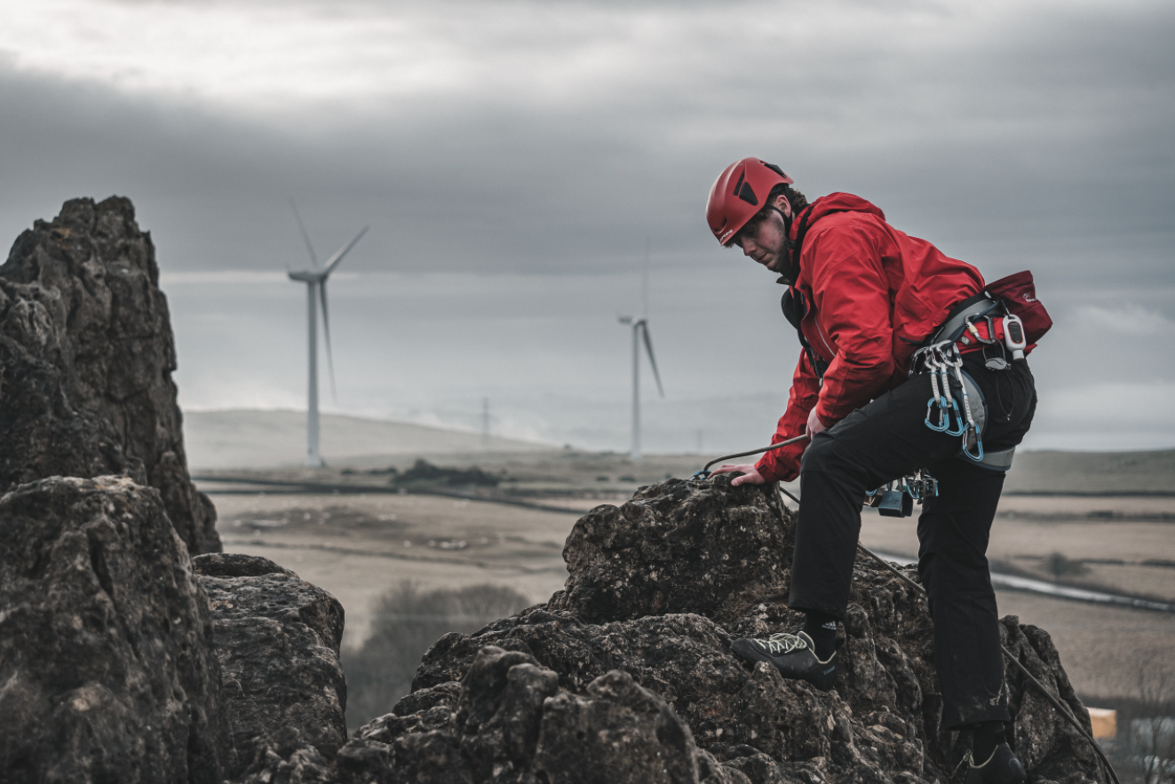 Learn to Lead Trad Rock Climbing Course in the South West gallery 8