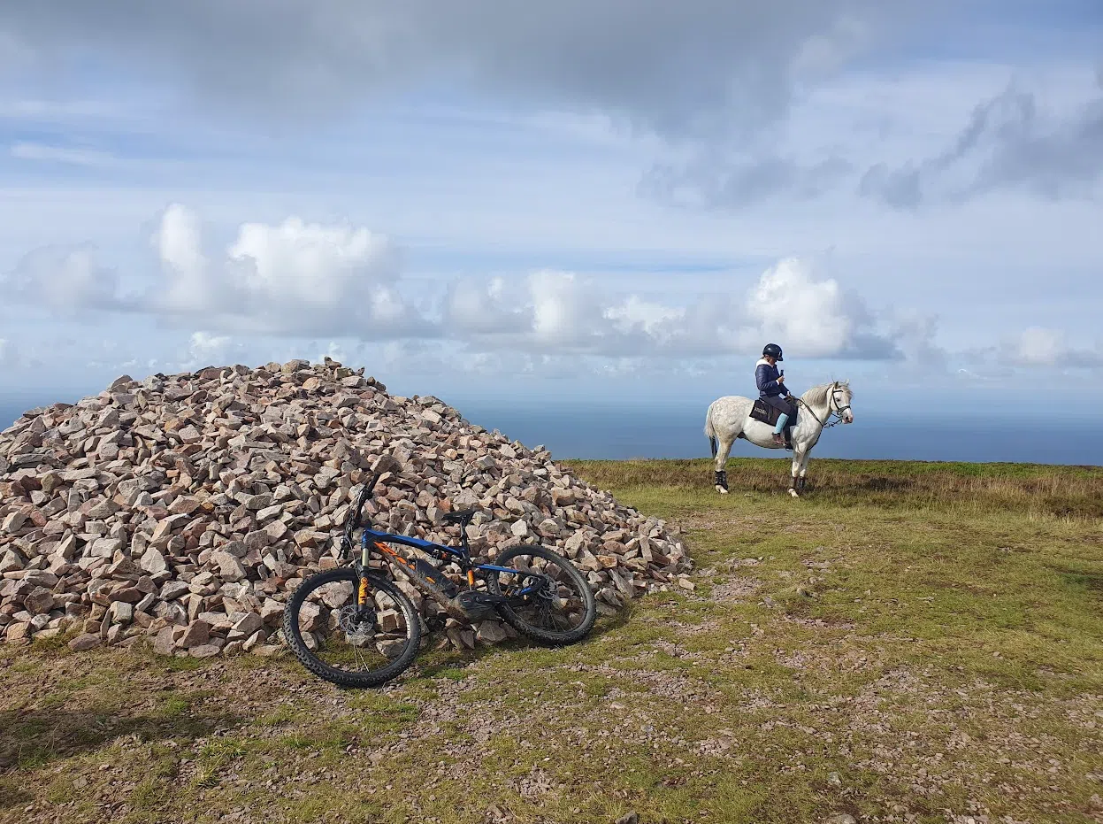 Beginners E-Bike Tour in Shirwell gallery 2
