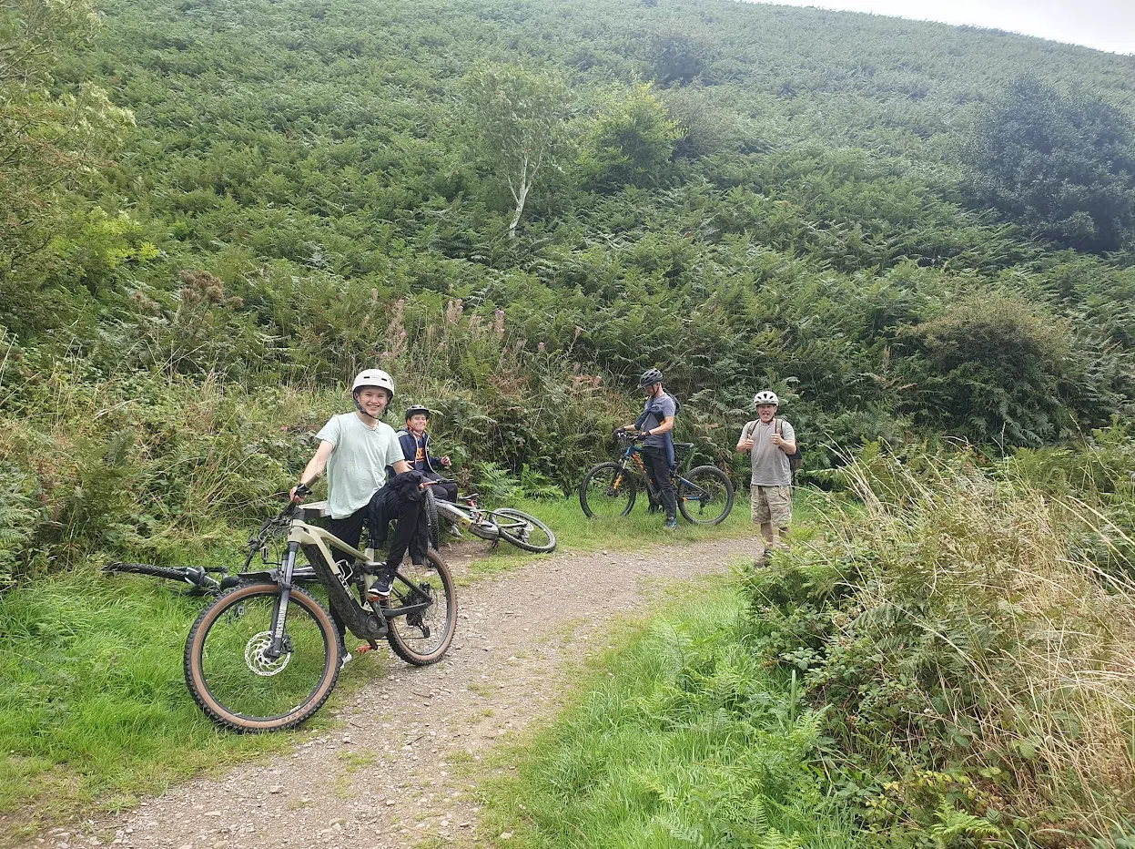Beginners E-Bike Tour in Shirwell gallery 3